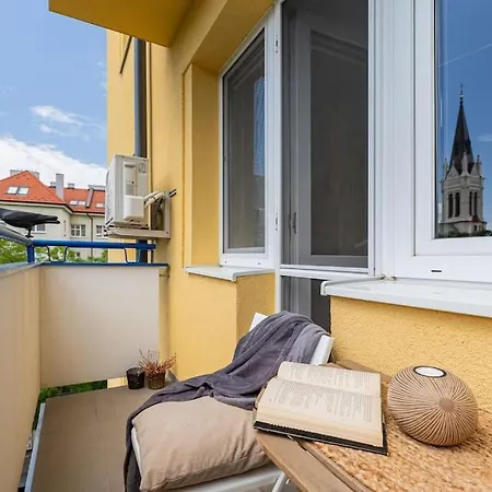 Sunny With Stunning View Apartment Bratislava